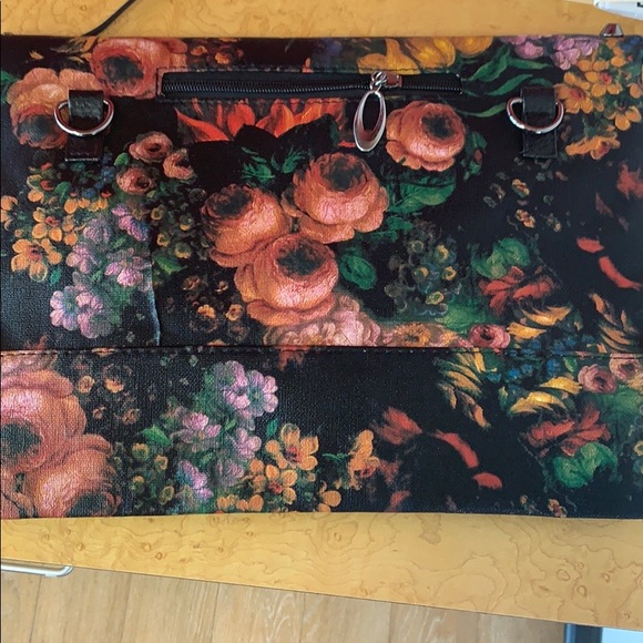 Clutch - Picture 8 of 8